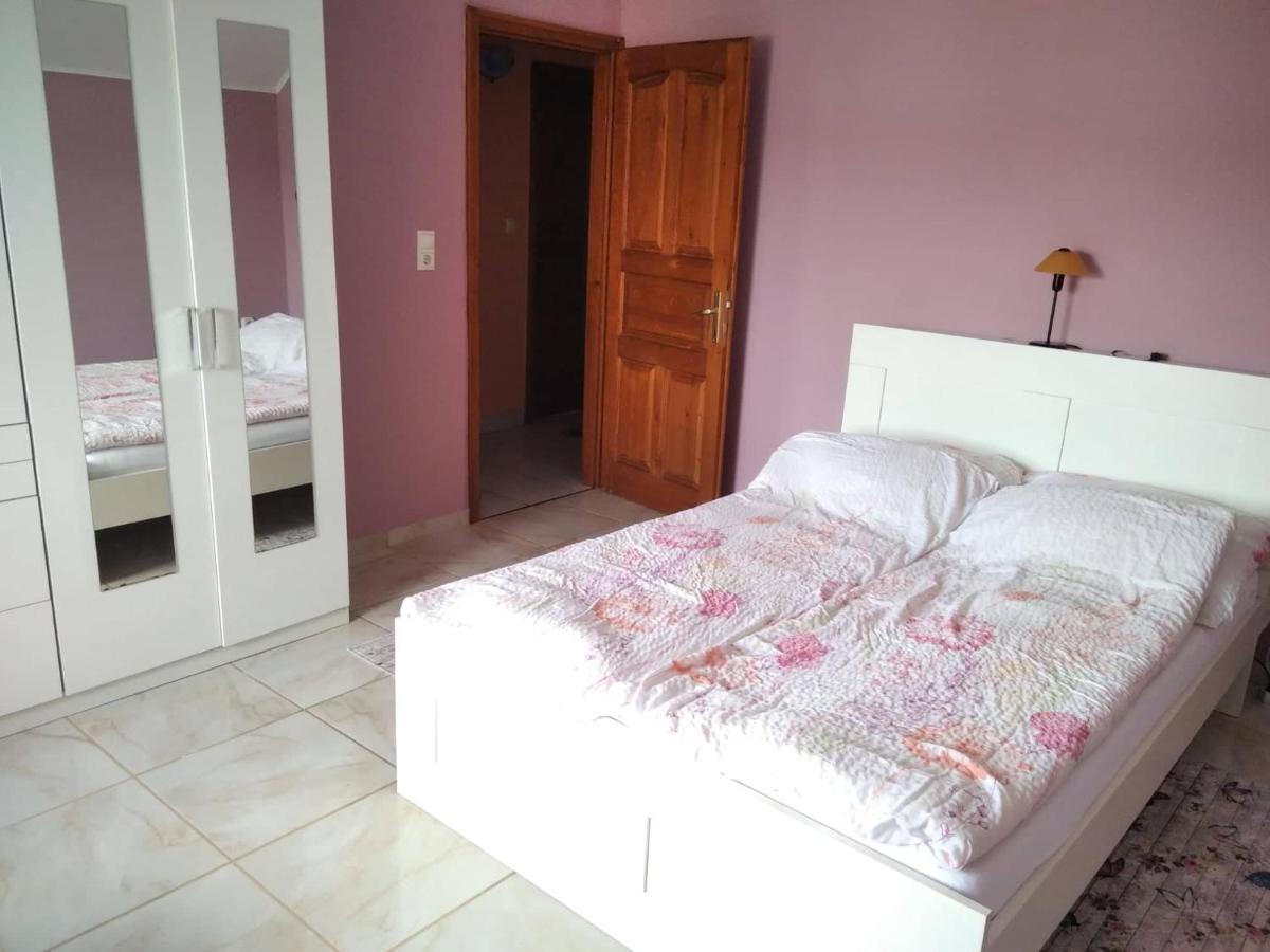 Szemi ház Apartman Sárvár Kültér fotó